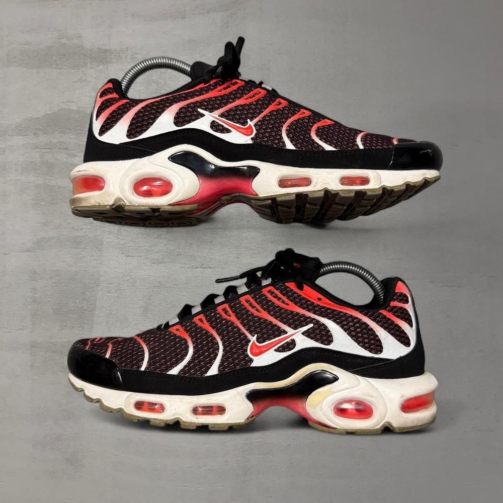 Nike Air Max‎ Plus Tn Hot Lava Red Black White Shoes 852630-034 Men's Size 9